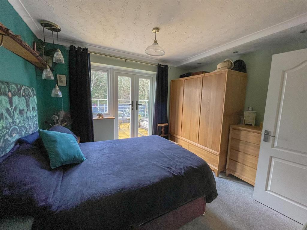 Main bedroom.jpg