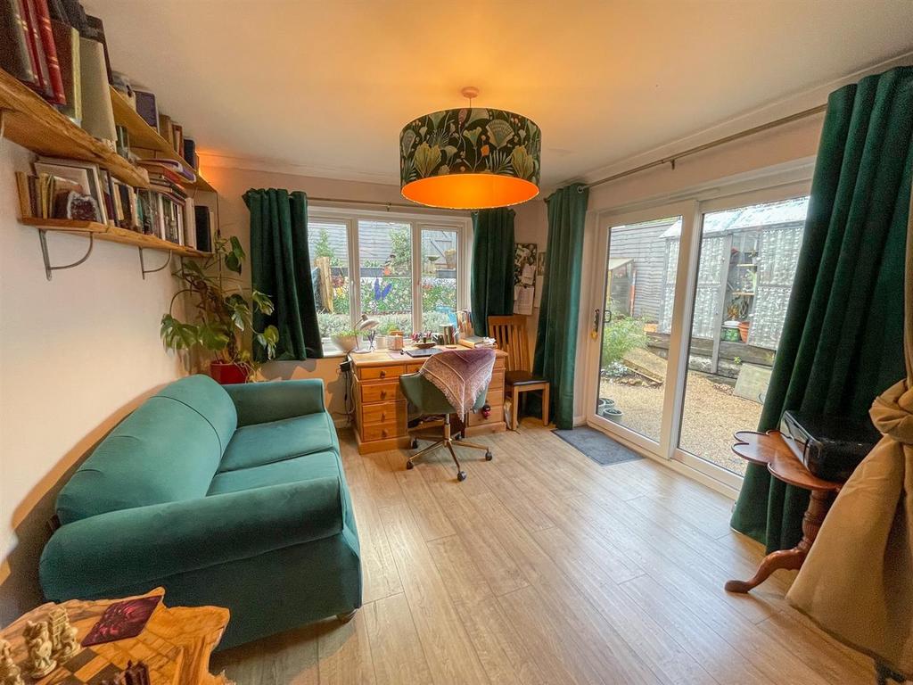 Sitting room.jpg