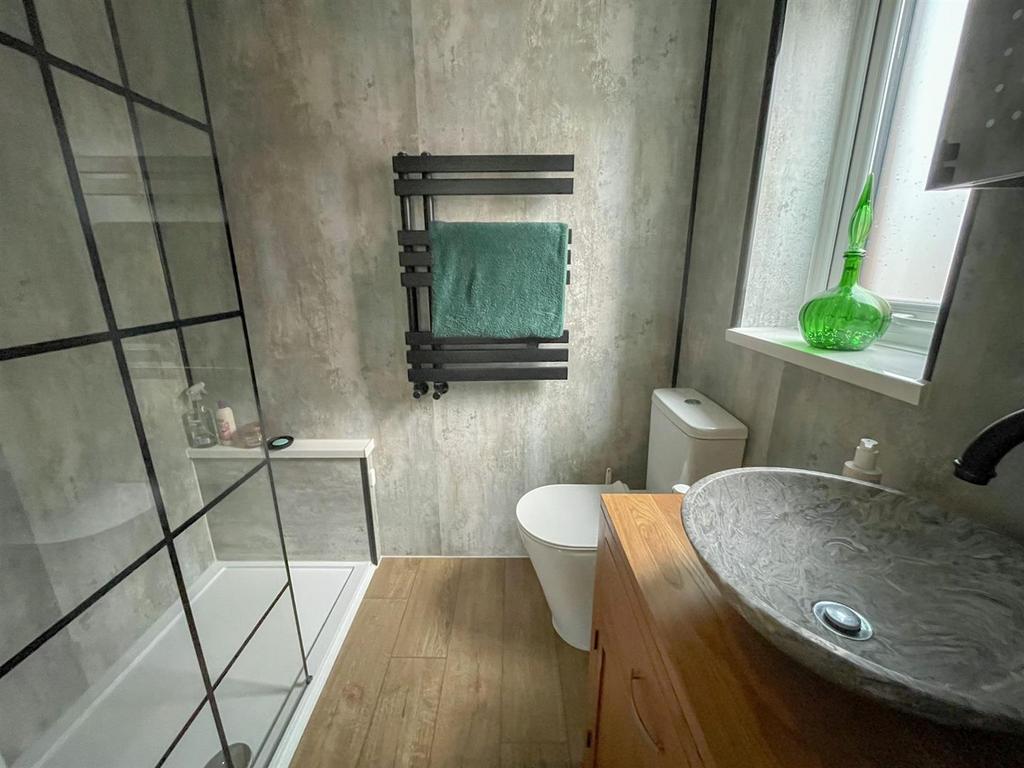 Ensuite.jpg