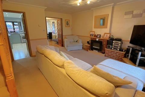 2 bedroom end of terrace house for sale, Wedgewood Close, Holbury