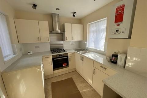 undefined, Bankfield Avenue, SHIPLEY BD18