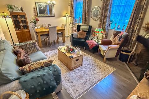 2 bedroom cottage for sale, Church Road, Shaw, Newbury, RG14