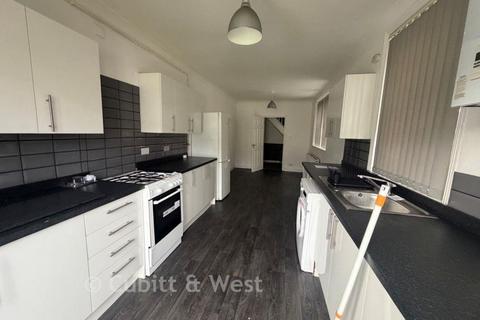 3 bedroom terraced house for sale, Dover Road, Portsmouth, Hampshire