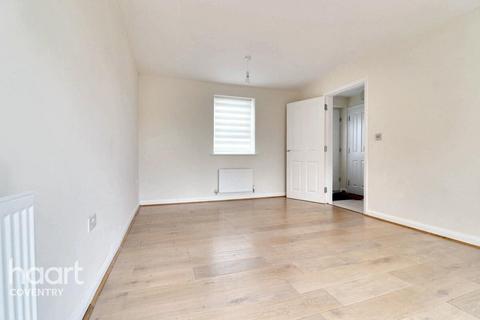 3 bedroom end of terrace house for sale, Queen Elizabeth Road, Nuneaton