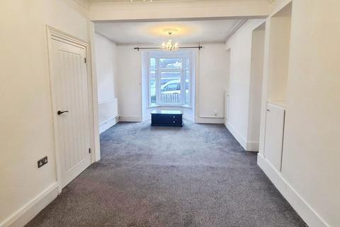 4 bedroom house to rent, Hillview Terrace, Port Talbot, SA13 1AD