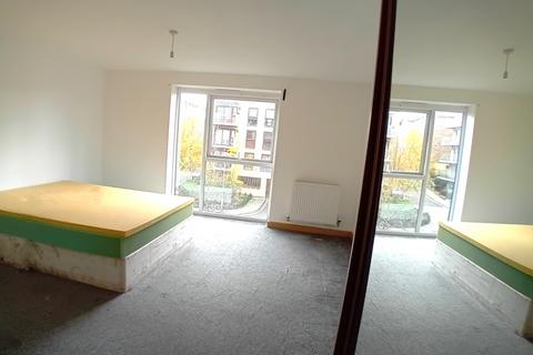 2 bedroom flat to rent, Zodiac Close, Edgware, HA8
