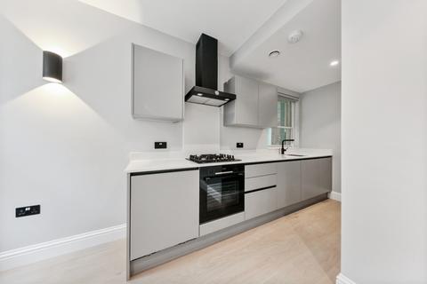 1 bedroom flat to rent, Shaftesbury Avenue, Covent Garden, W1D