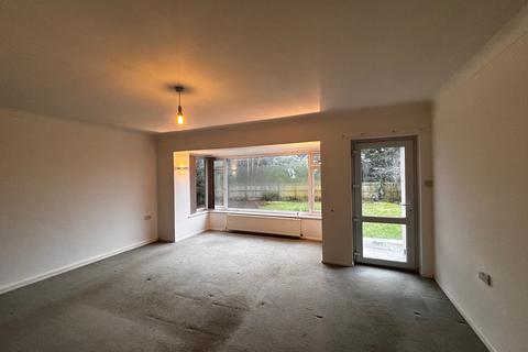 4 bedroom detached house to rent, Coronation Road, Bleadon BS24