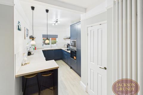 3 bedroom terraced house for sale, Beechwood Road, Duston, NN5 6JT
