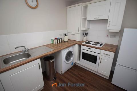2 bedroom flat to rent, February Courtyard, The Staithes