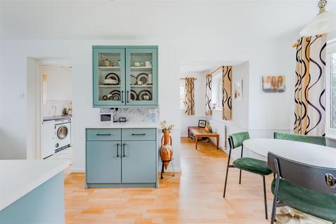 4 bedroom detached house for sale, Millais Court, Horsham