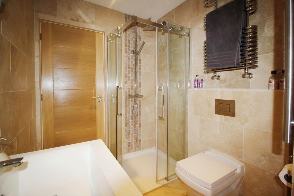Family Shower Room