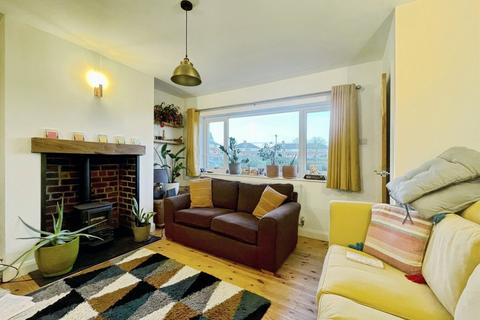 2 bedroom semi-detached house to rent, Torre Crescent, West Yorkshire LS9