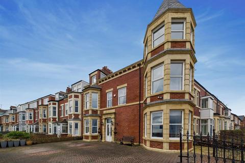 5 bedroom terraced house for sale, Windsor Crescent, Whitley Bay