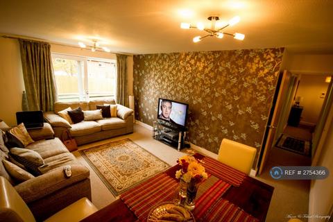 2 bedroom flat to rent, Uxbridge, London, UB10