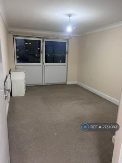1 bedroom in a flat share to rent, Methven Court, London, N9