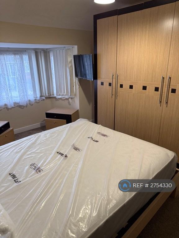 Double Bedroom