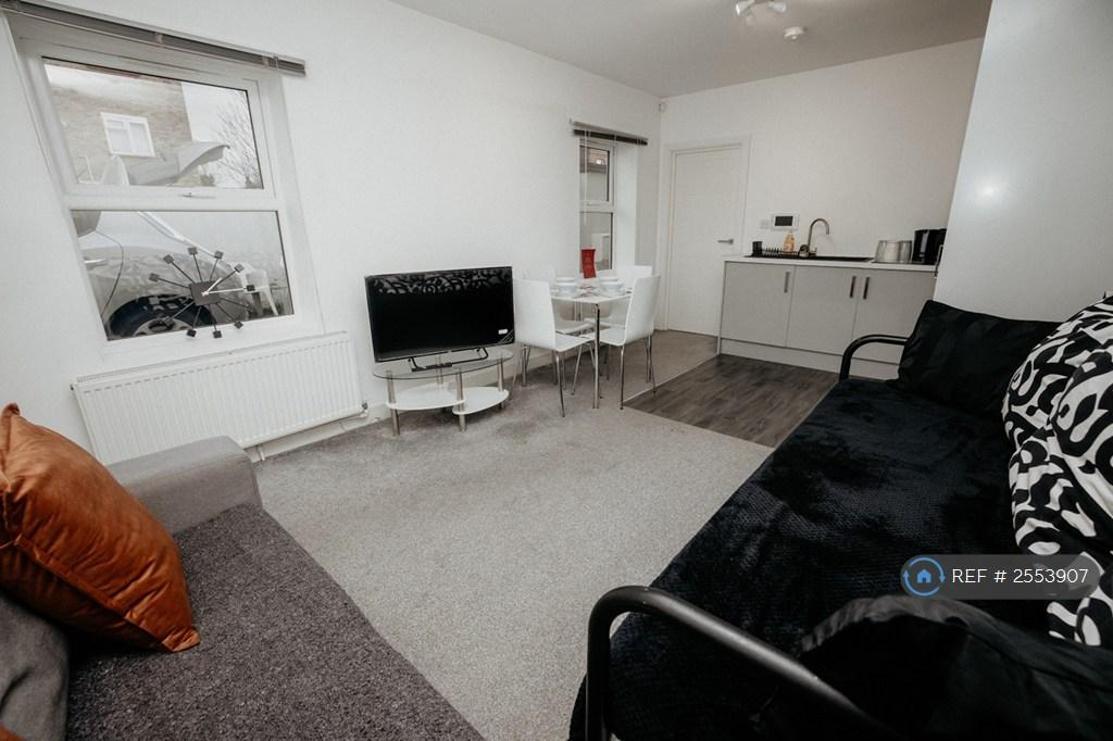 Flat 2 - £1,450 (Available On 26th...