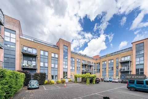2 bedroom flat to rent, Whittington Apartments, London, E1