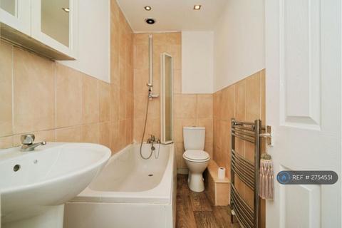 2 bedroom terraced house to rent, Carr Street, Swinton, Manchester, M27