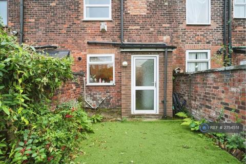 2 bedroom terraced house to rent, Carr Street, Swinton, Manchester, M27