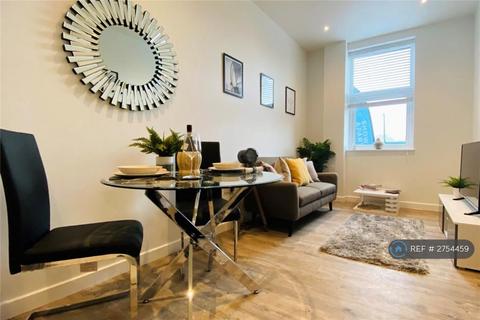 1 bedroom flat to rent, Wraysbury House, Staines-Upon-Thames, TW18