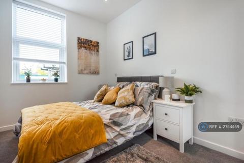 1 bedroom flat to rent, Wraysbury House, Staines-Upon-Thames, TW18