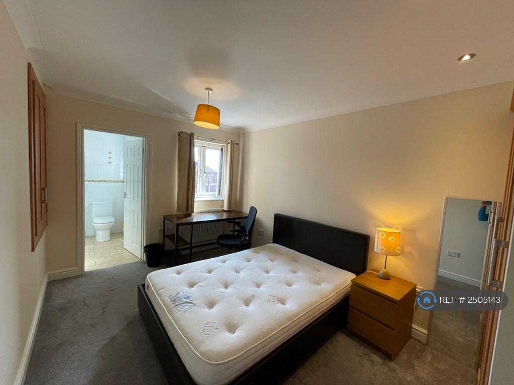 Room 1 Ensuite