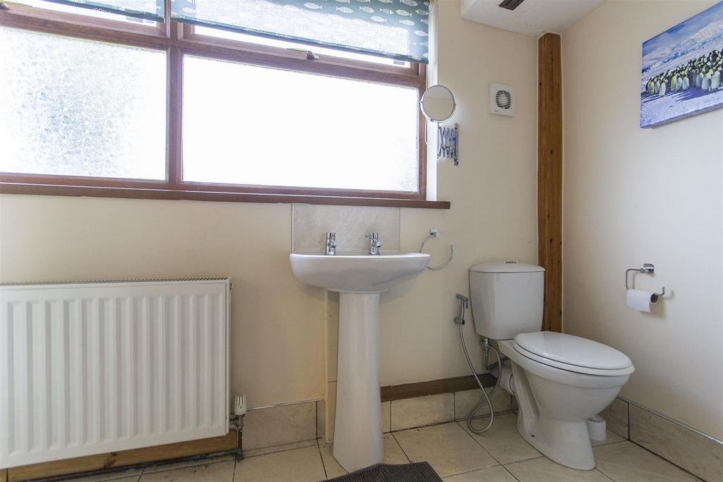 En Suite Shower Room