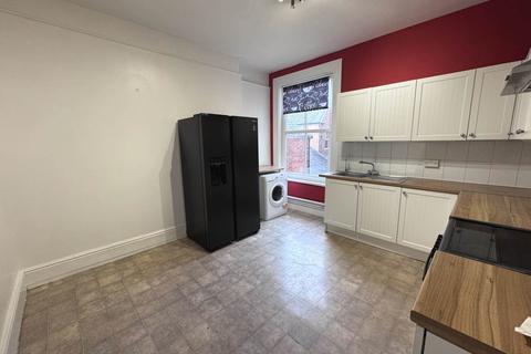 3 bedroom flat to rent, Rolle Street, Exmouth EX8