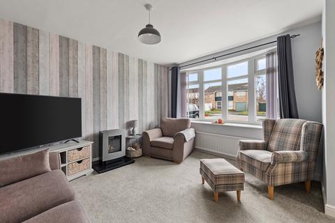 3 bedroom semi-detached house for sale, Cottesmore Close, Grantham NG31