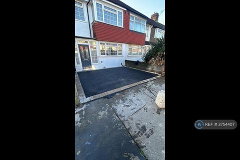 3 bedroom terraced house to rent, Rochford Way, Croydon, CR0