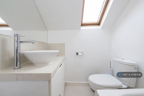 4 bedroom terraced house to rent, Shorrolds Road, London, SW6