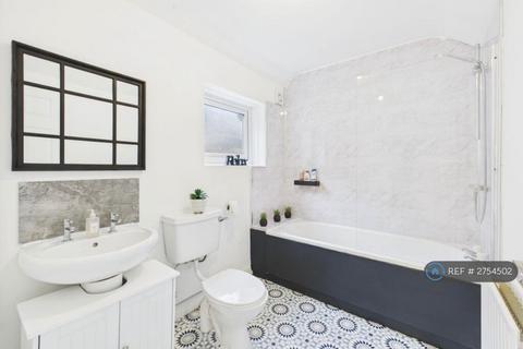 3 bedroom terraced house to rent, Trumpet Road, Cleator, CA23