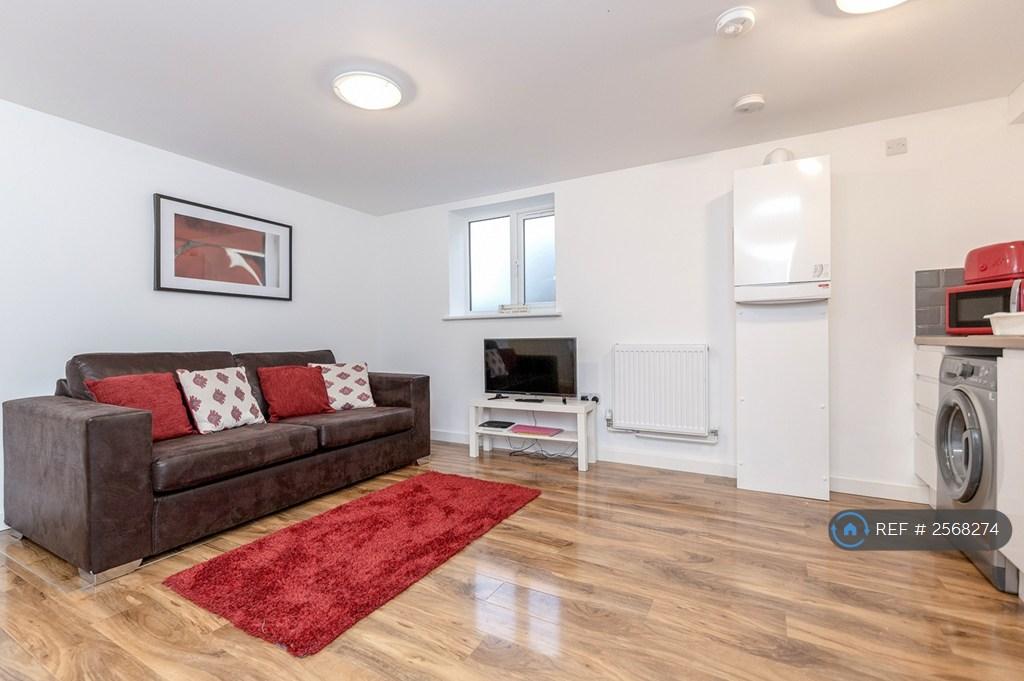 Flat 1 - £1,350 (Available On 17th...