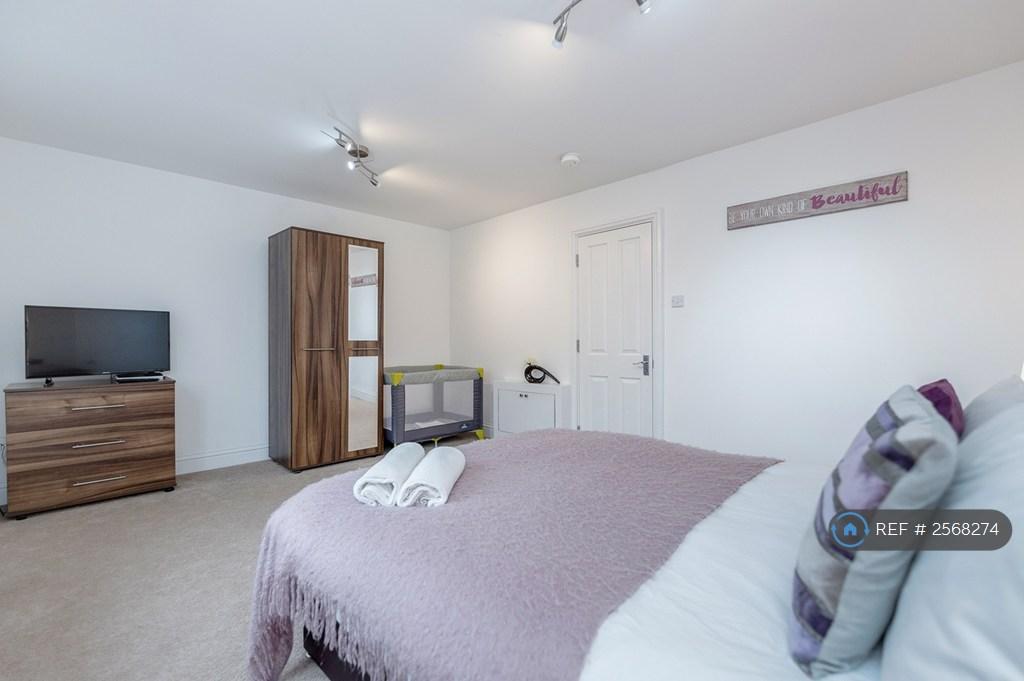 Flat 4 - £2,000 (Available On 17th...