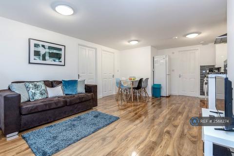 2 bedroom flat to rent, Royal Lane, West Drayton, UB7