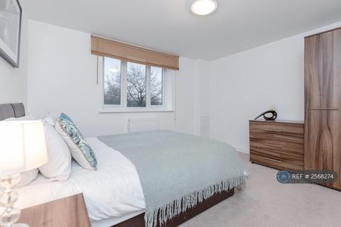 2 bedroom flat to rent, Royal Lane, West Drayton, UB7