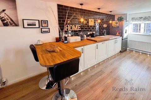 3 bedroom semi-detached house for sale, Coupland Road, North Yorkshire YO8