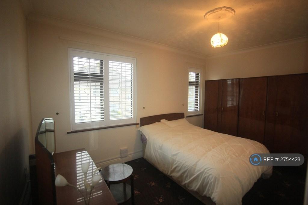 Double Bedroom