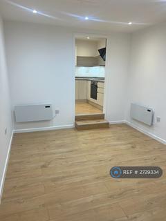 1 bedroom flat to rent, Wey River House, Alton, GU34