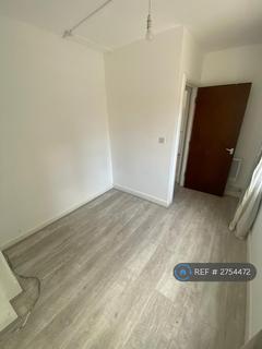 2 bedroom flat to rent, Bridge Street, Pinner, HA5