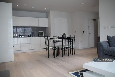 1 bedroom flat to rent, Royal Wharf, London, E16