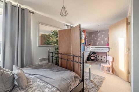 1 bedroom apartment for sale, Mill Street, Slough SL2