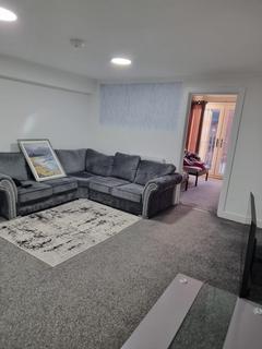 2 bedroom flat to rent, Richmond Road, Isleworth TW7