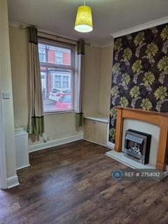 2 bedroom terraced house to rent, Smith Street, Chorley, PR7