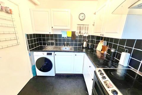 1 bedroom flat to rent, Fair Oak Road, Hampshire SO50