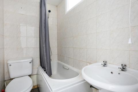 1 bedroom flat to rent, Ilford, IG1