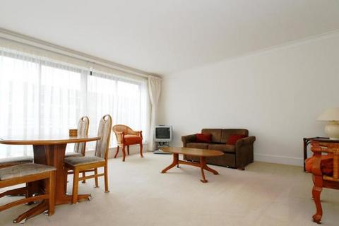 1 bedroom apartment to rent, Sussex Gardens, London W2