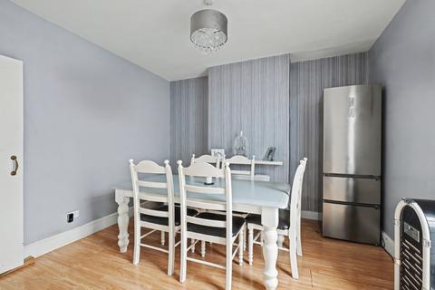 3 bedroom terraced house for sale, Valley Road, Gillingham,
